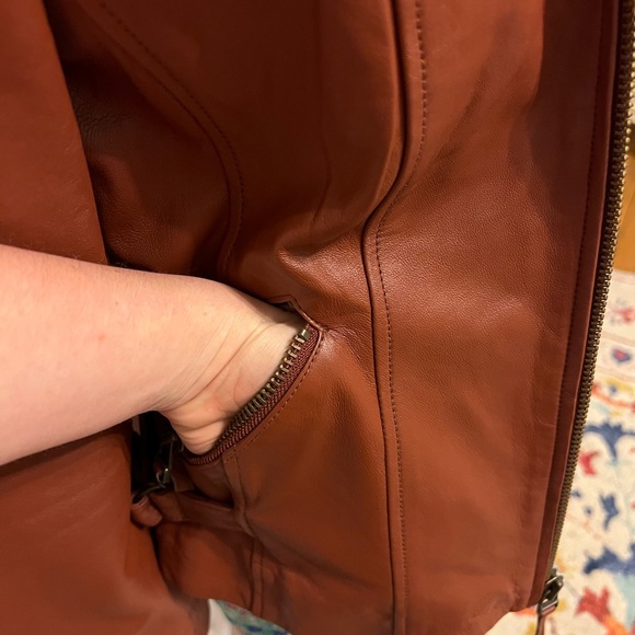 Leather jacket size small - Picture 4 of 7